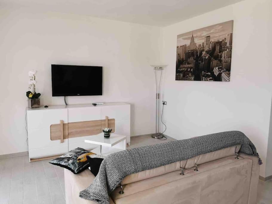 Apartment - Il Paradiso - Where Dreams Come True 瓦雷多利亚 外观 照片